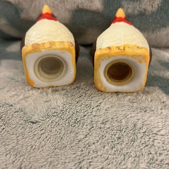 VINTAGE Turkey Salt and Pepper Shakers - Picture 2 of 6